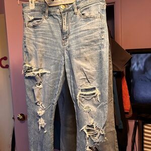 American Eagle Outfitters Light Blue Distressed Boyfriend Jeans